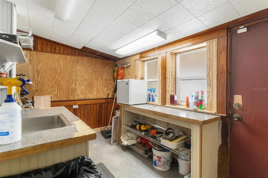 1024 W Main Street Leesburg FL 34748