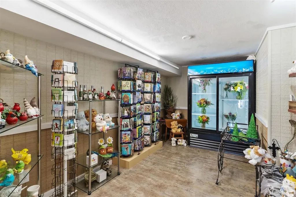 1024 W Main Street Leesburg FL 34748