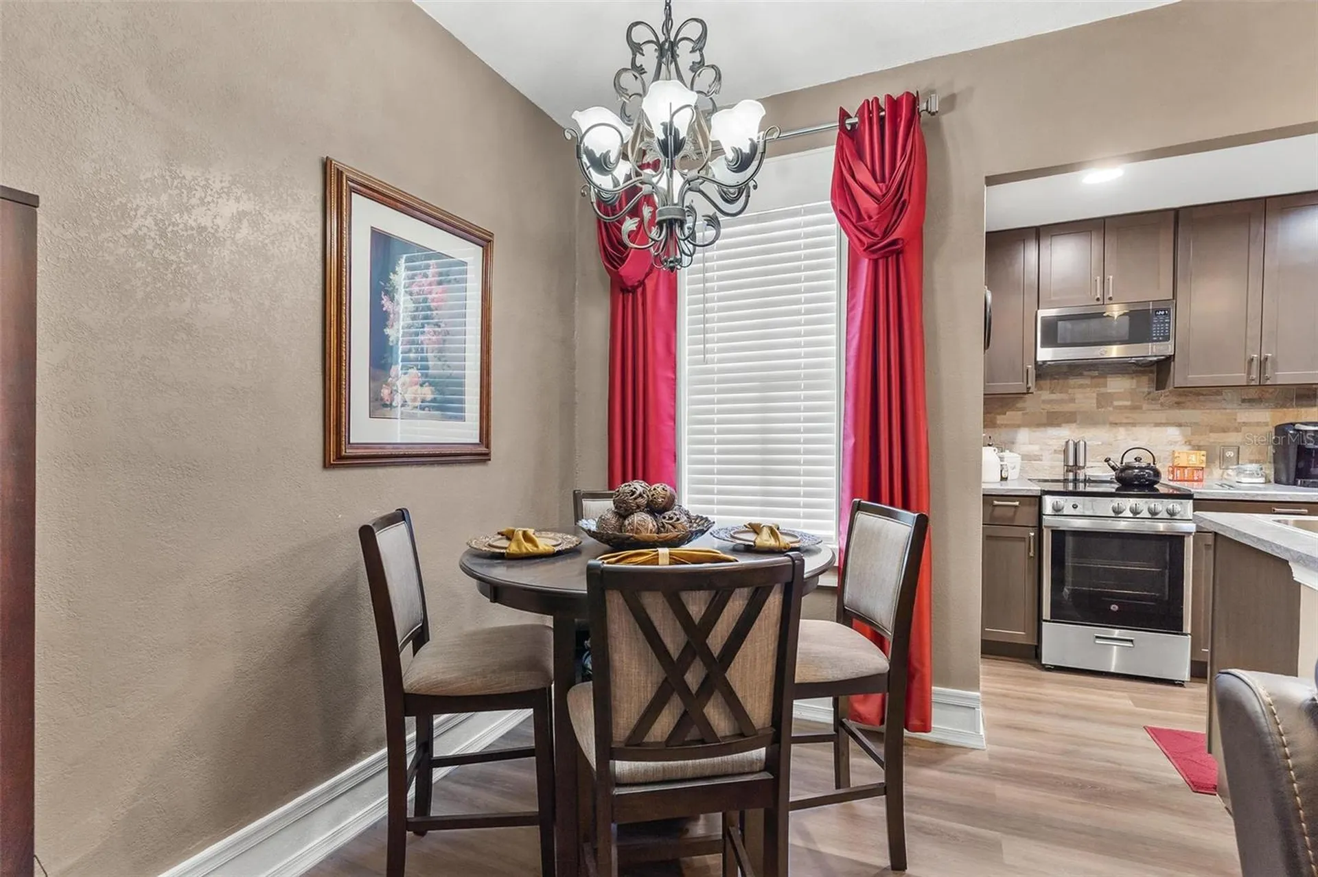 1024 W Main Street Leesburg FL 34748