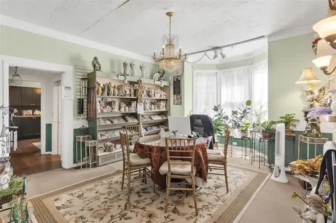 1024 W Main Street Leesburg FL 34748