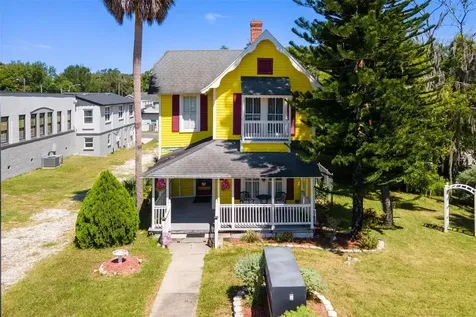1024 W Main Street Leesburg FL 34748