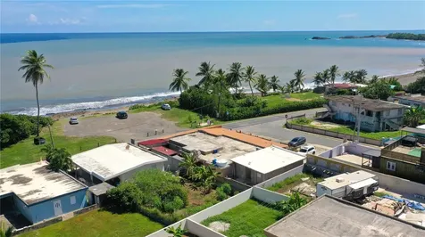 Km 3.3 Carr 684 Barceloneta PR 00617