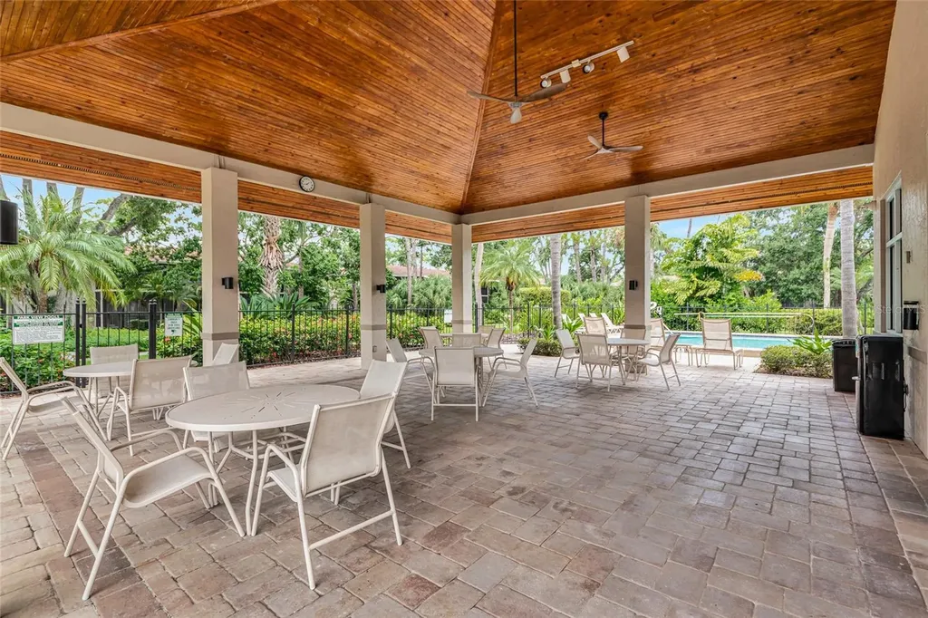 966 La Costa Circle Sarasota FL 34237