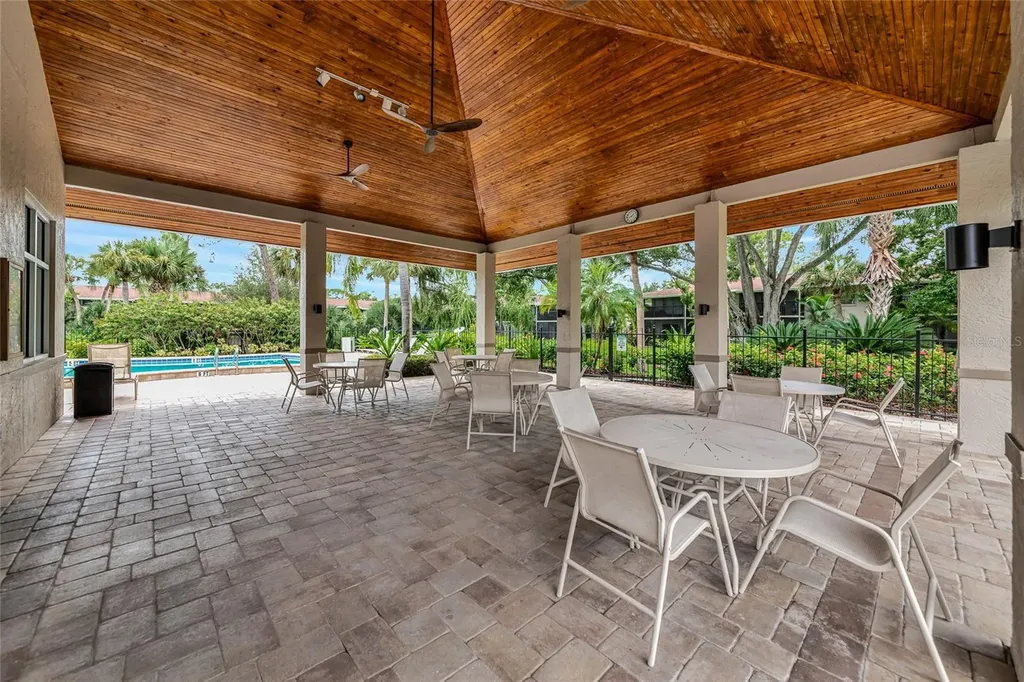 966 La Costa Circle Sarasota FL 34237