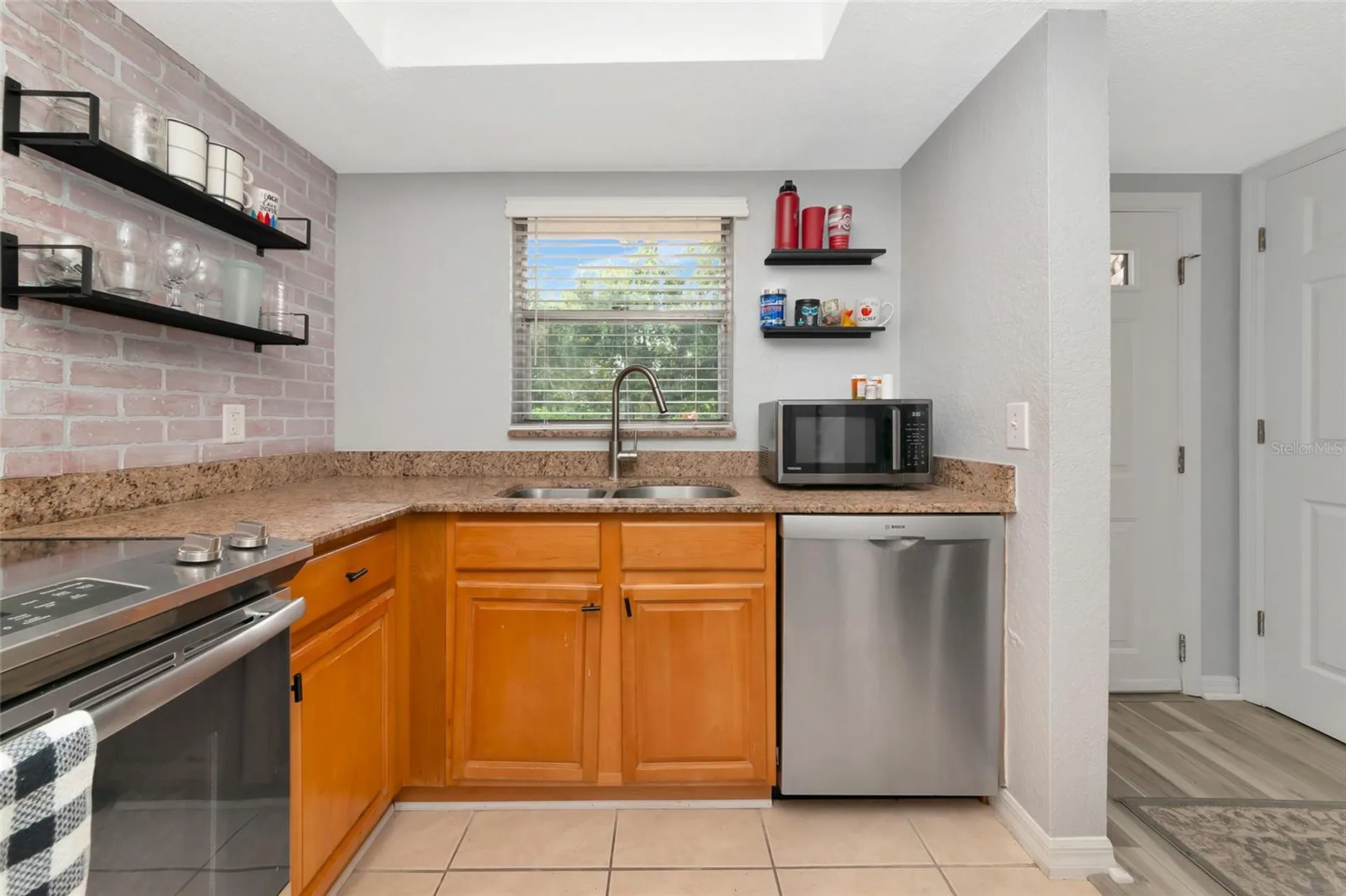 966 La Costa Circle Sarasota FL 34237