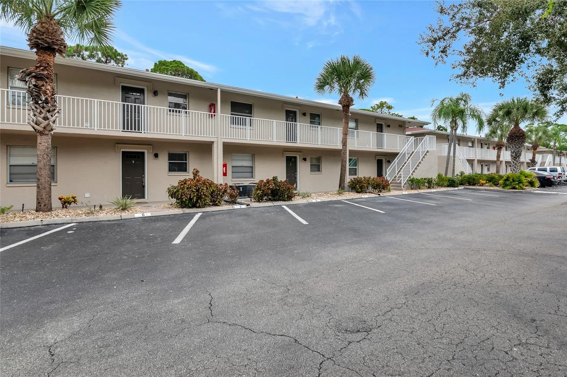 966 La Costa Circle Sarasota FL 34237