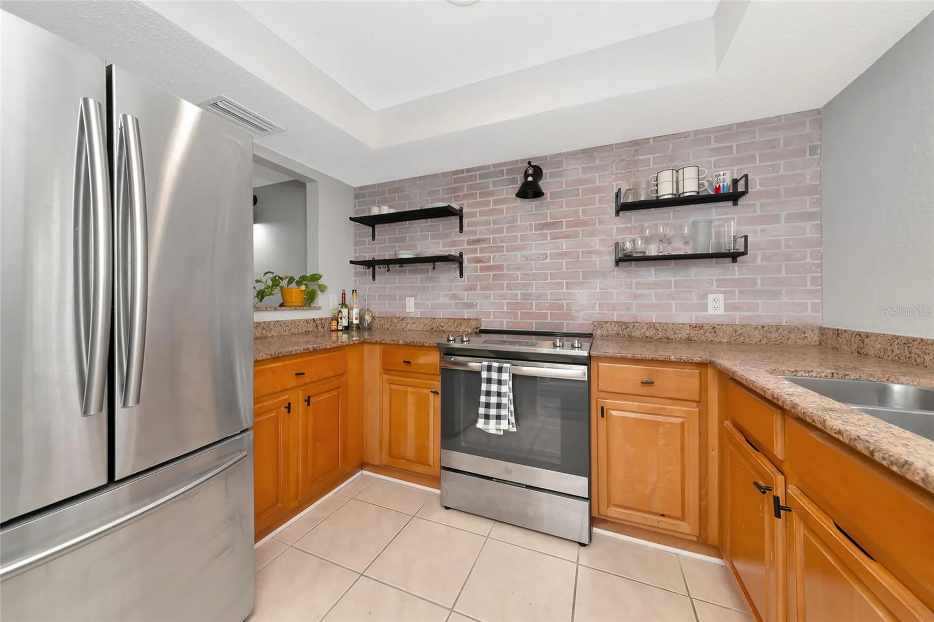 966 La Costa Circle Sarasota FL 34237