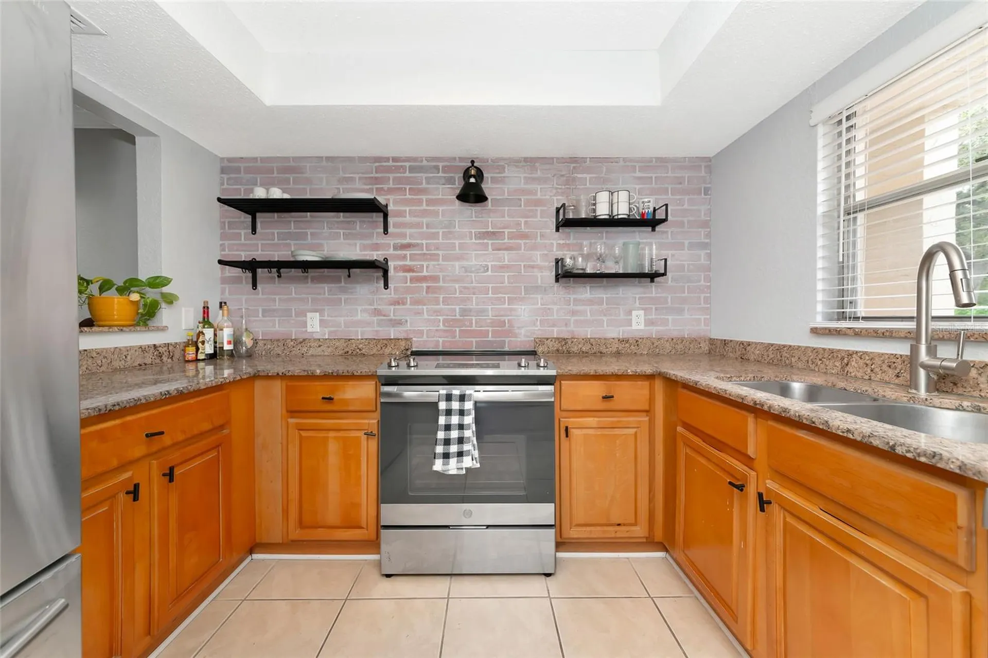 966 La Costa Circle Sarasota FL 34237