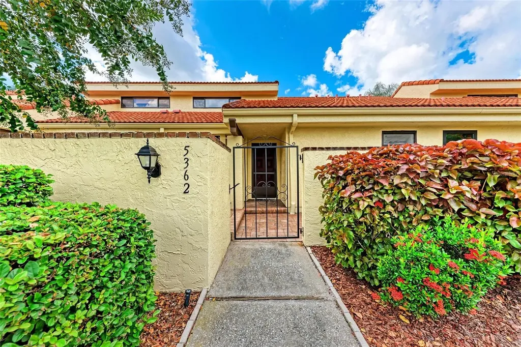 5362 Huntingwood Court Sarasota FL 34235