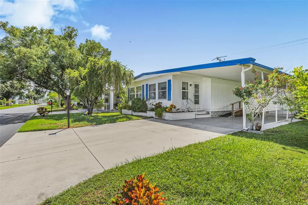 212 La Costa North Port FL 34287