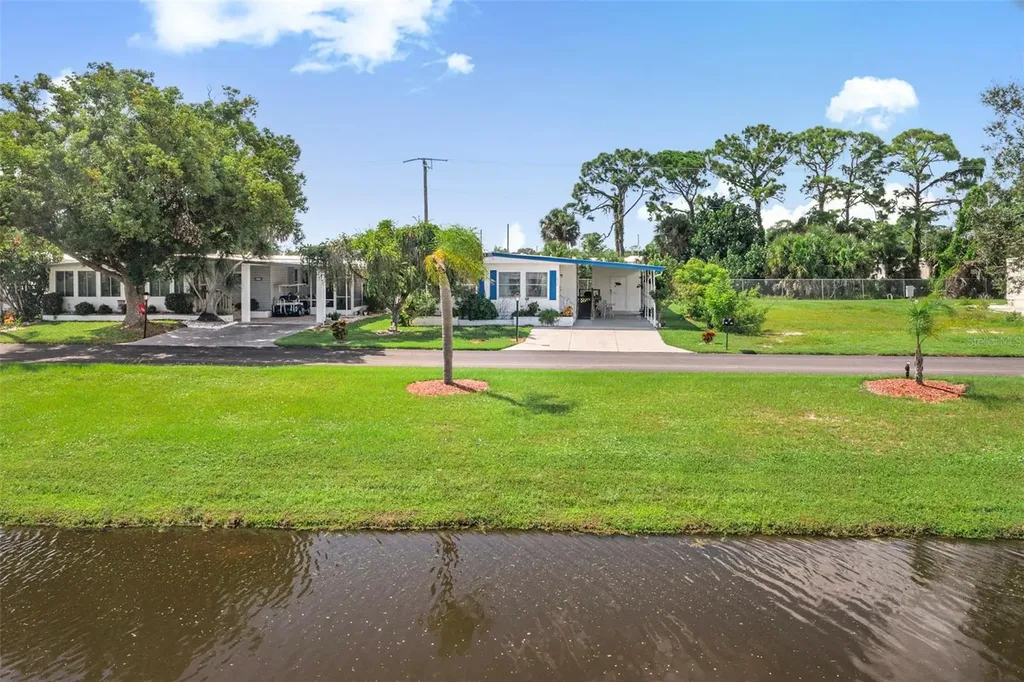 212 La Costa North Port FL 34287