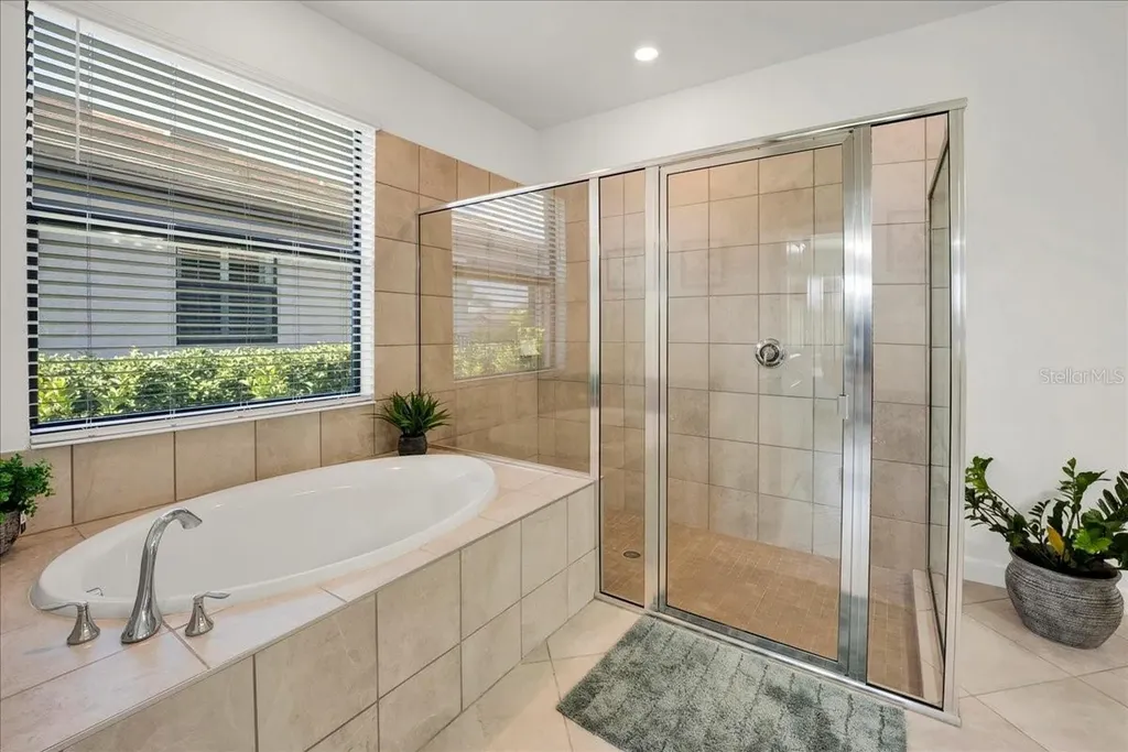 5161 Coral Reef Way Bradenton FL 34211