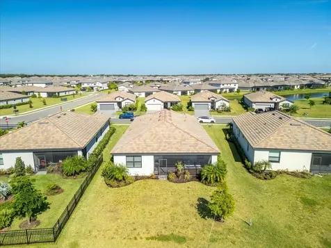 5161 Coral Reef Way Bradenton FL 34211