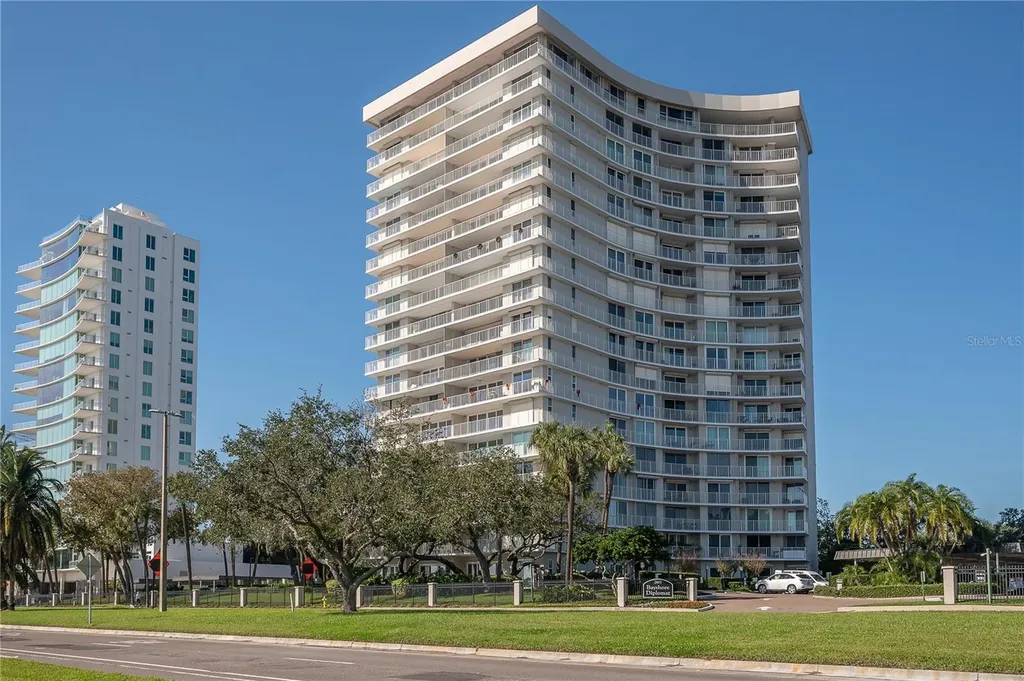 2611 Bayshore Boulevard Tampa FL 33629