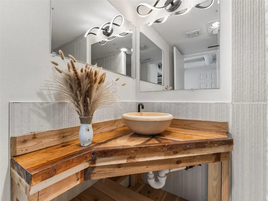 2611 Bayshore Boulevard Tampa FL 33629