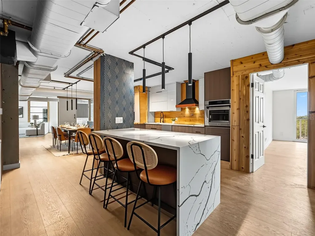 2611 Bayshore Boulevard Tampa FL 33629