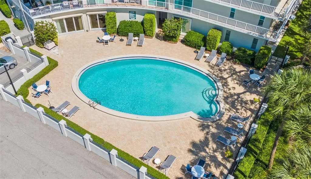 2611 Bayshore Boulevard Tampa FL 33629