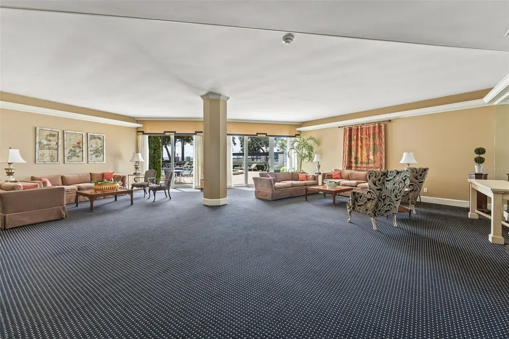 2611 Bayshore Boulevard Tampa FL 33629