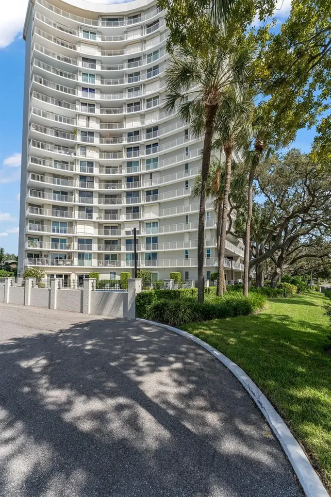 2611 Bayshore Boulevard Tampa FL 33629