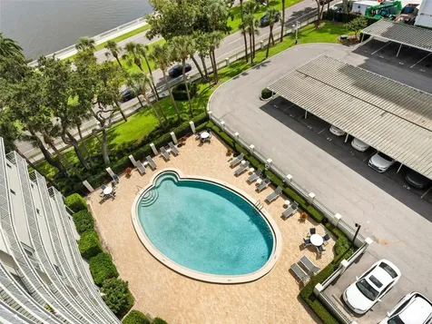 2611 Bayshore Boulevard Tampa FL 33629