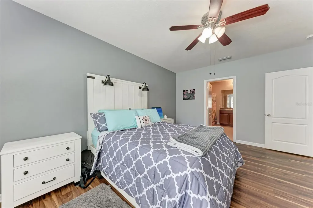 5809 71st Street E Palmetto FL 34221