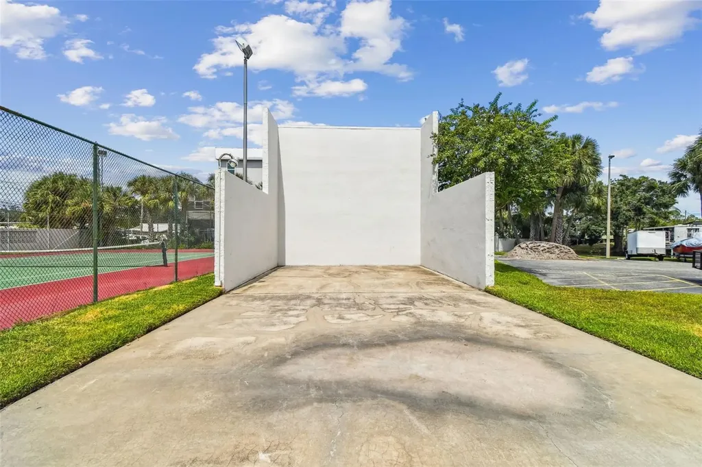 9115 Tudor Drive Tampa FL 33615