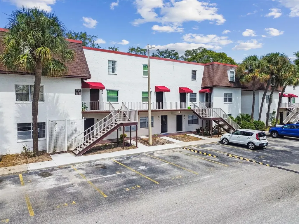 9115 Tudor Drive Tampa FL 33615