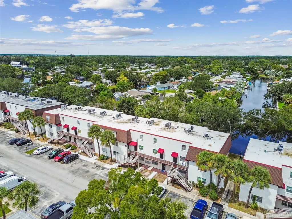 9115 Tudor Drive Tampa FL 33615