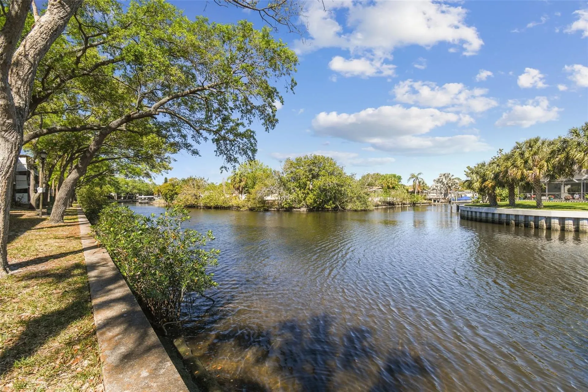 9115 Tudor Drive Tampa FL 33615