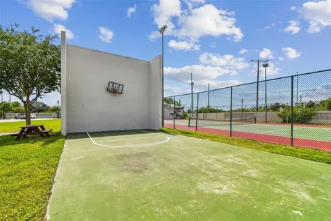 9115 Tudor Drive Tampa FL 33615