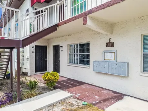 9115 Tudor Drive Tampa FL 33615