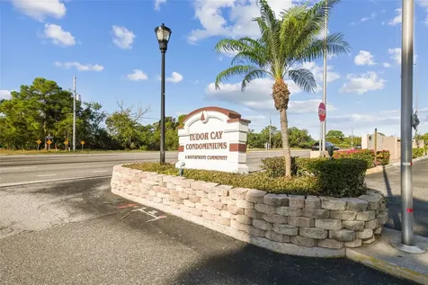 9115 Tudor Drive Tampa FL 33615