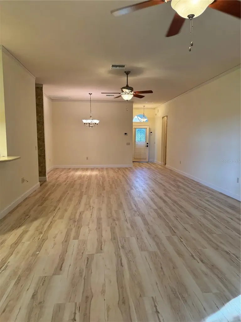 2470 Salzburg Loop Winter Haven FL 33884