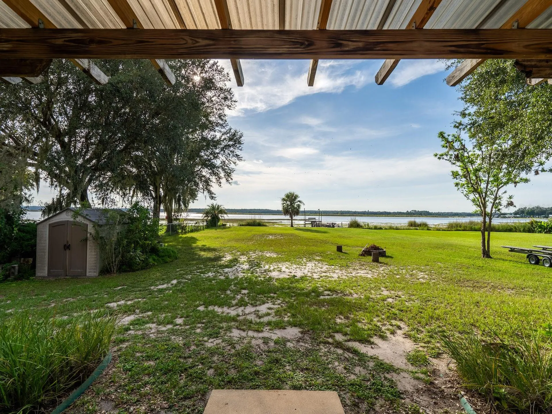 25212 E Highway 316 Salt Springs FL 32134