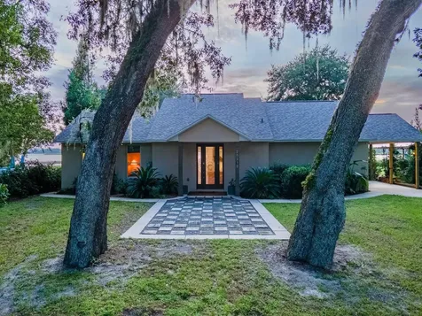 25212 E Highway 316 Salt Springs FL 32134