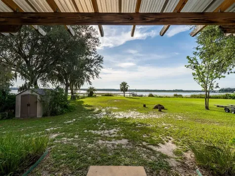 25212 E Highway 316 Salt Springs FL 32134