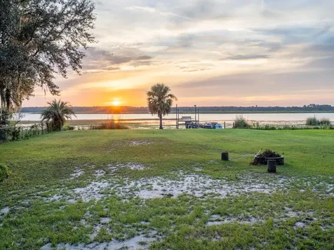 25212 E Highway 316 Salt Springs FL 32134