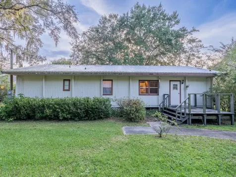 25212 E Highway 316 Salt Springs FL 32134