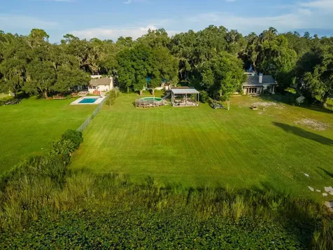 25212 E Highway 316 Salt Springs FL 32134