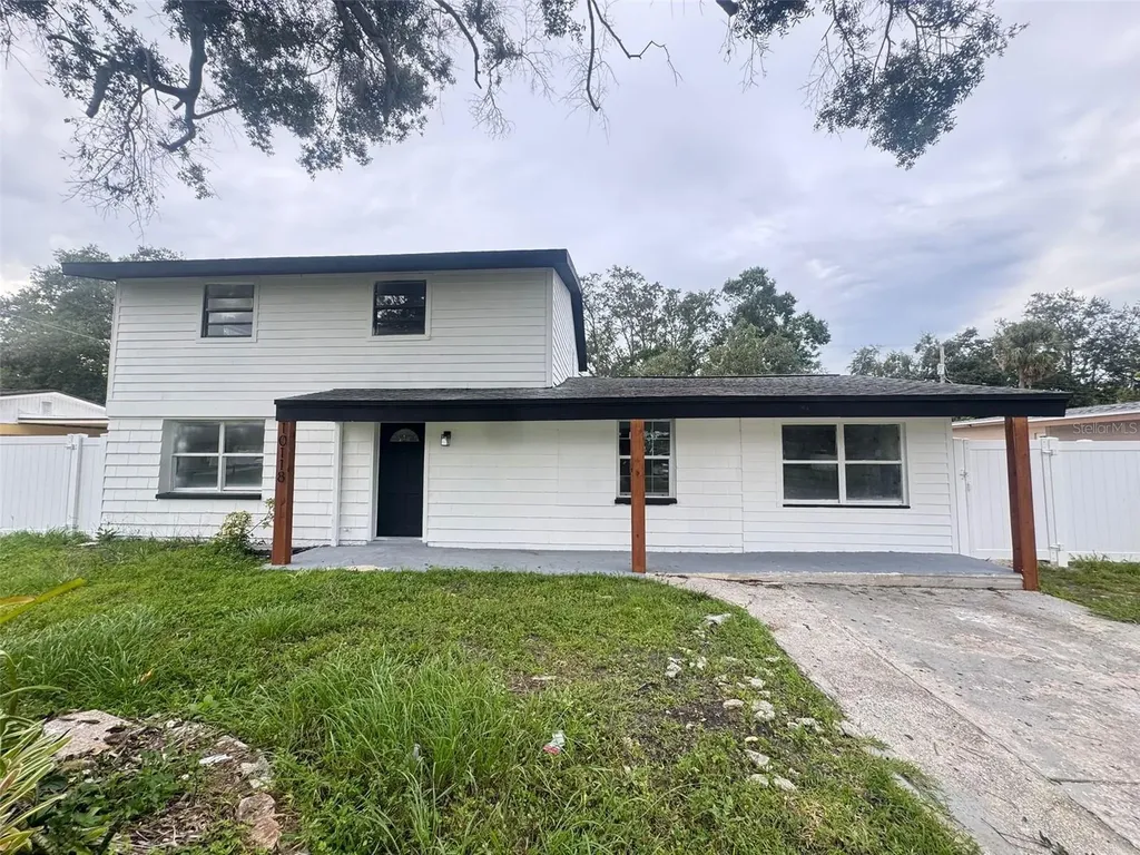 10118 Alambra Avenue Tampa FL 33619