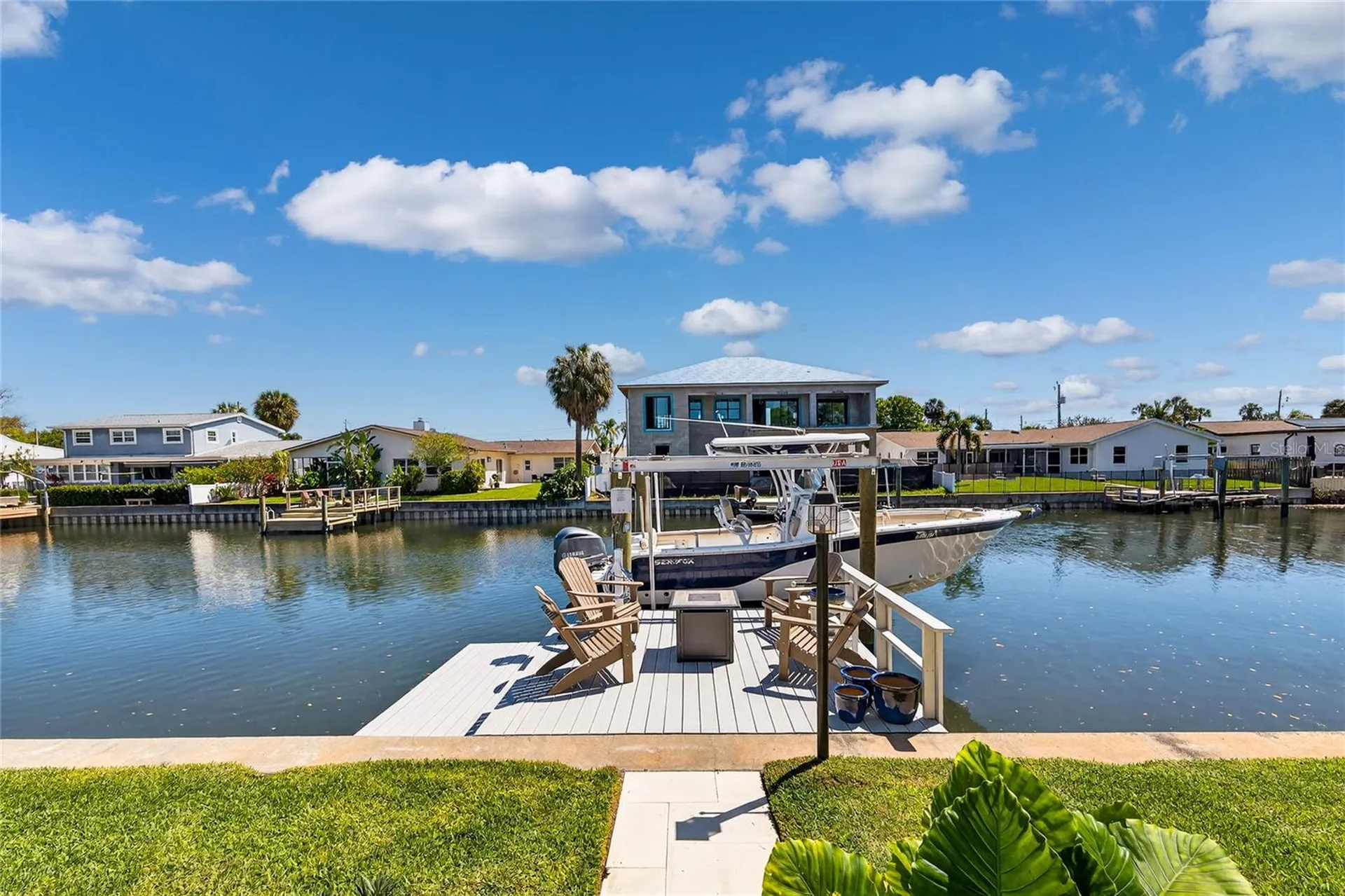 4091 13th Way NE St Petersburg FL 33703