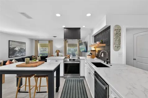 4091 13th Way NE St Petersburg FL 33703