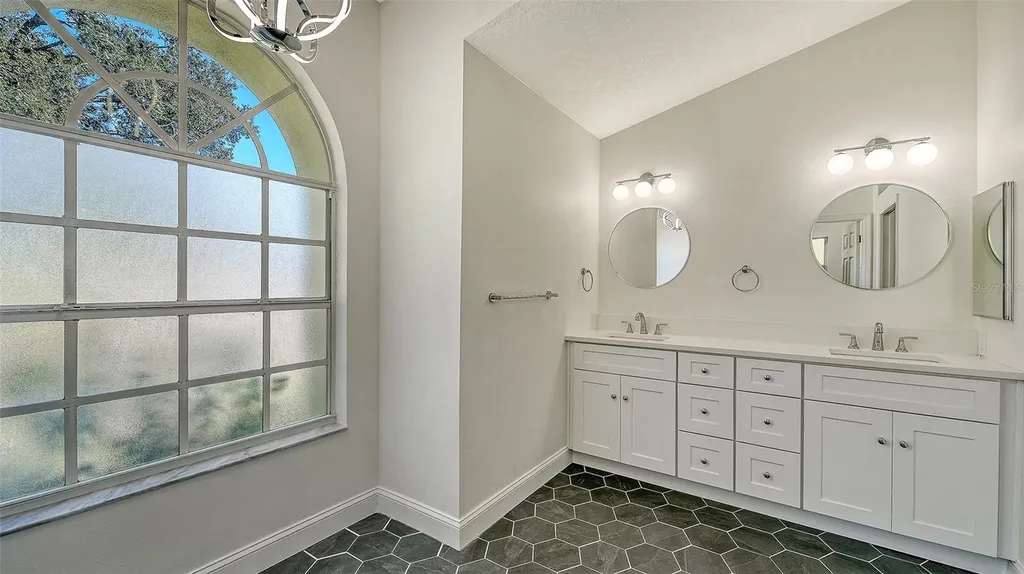 5402 60th Street E Bradenton FL 34203