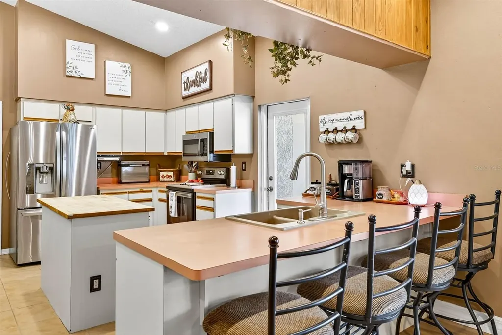 8410 W Knights Griffin Road Plant City FL 33565