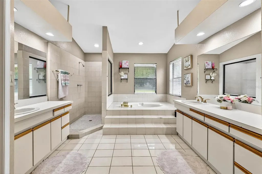 8410 W Knights Griffin Road Plant City FL 33565