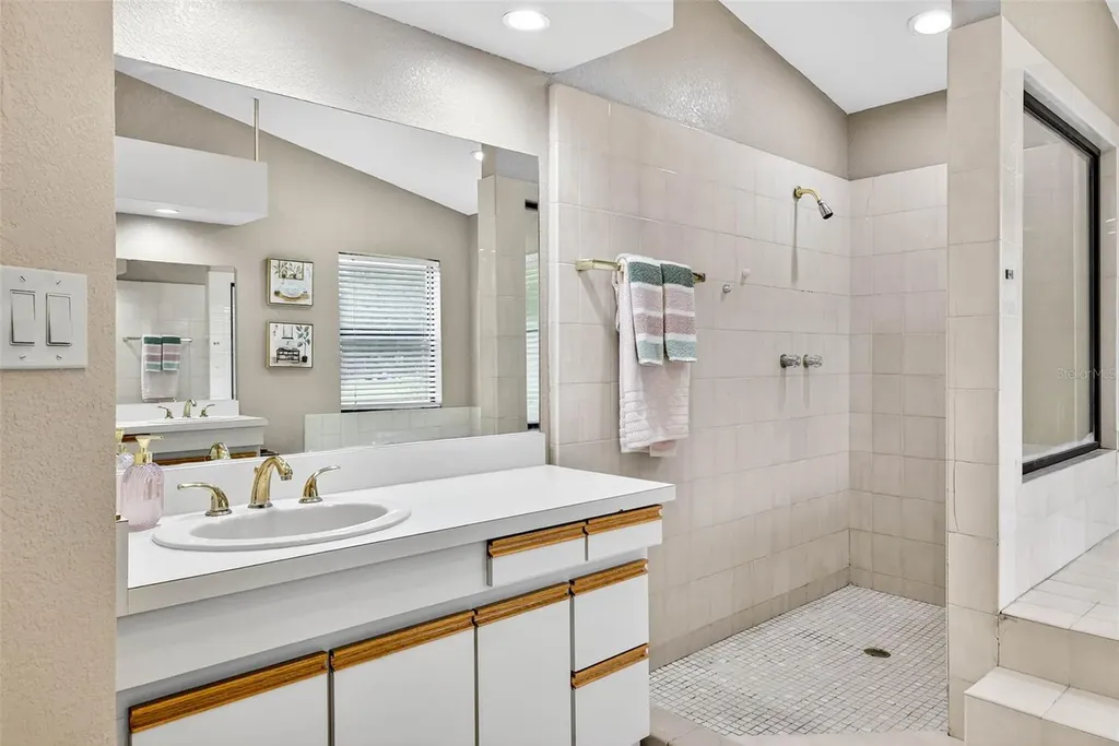 8410 W Knights Griffin Road Plant City FL 33565