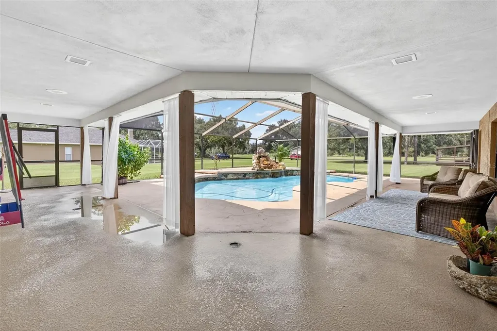 8410 W Knights Griffin Road Plant City FL 33565