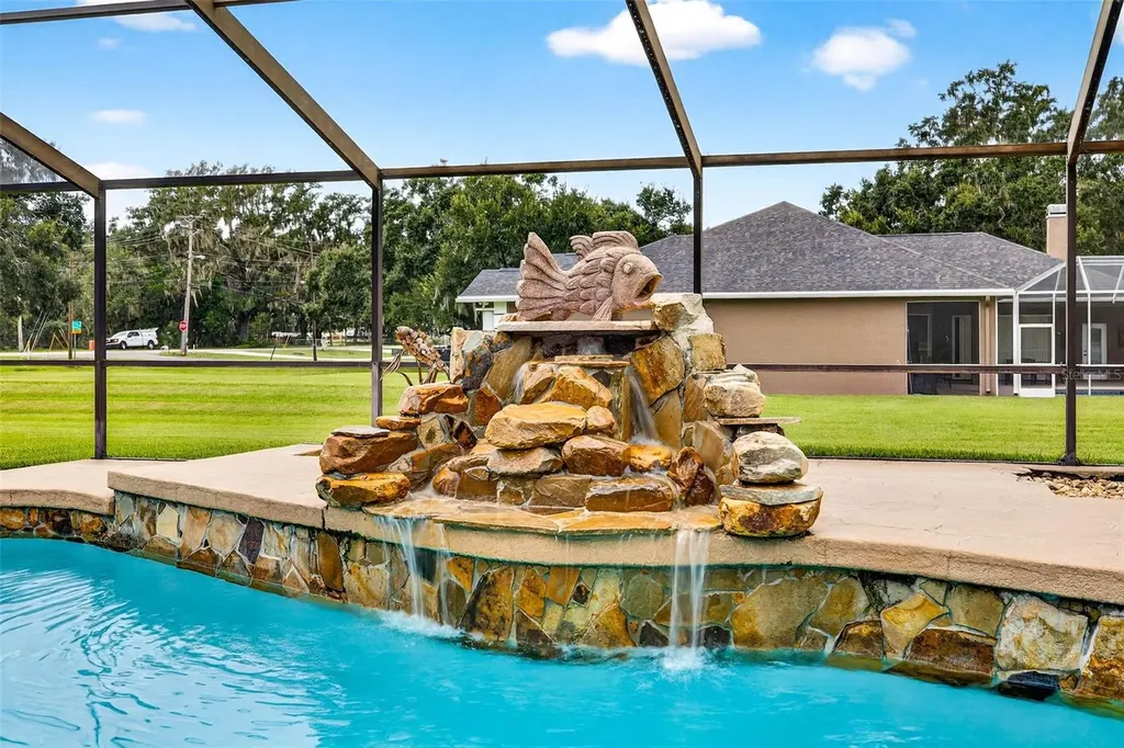 8410 W Knights Griffin Road Plant City FL 33565