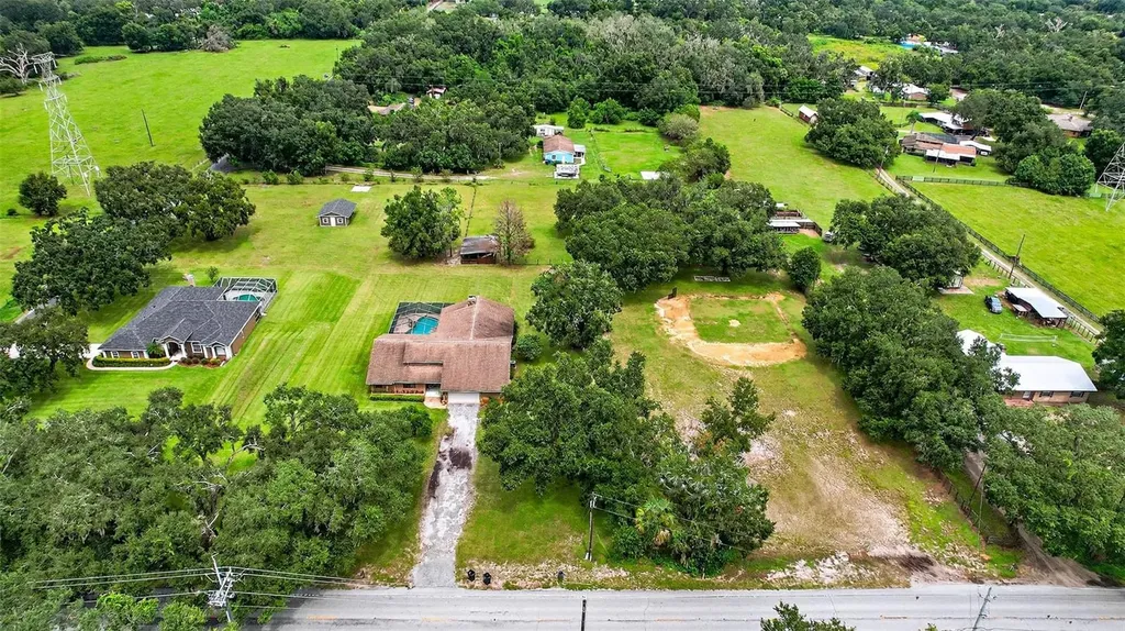 8410 W Knights Griffin Road Plant City FL 33565