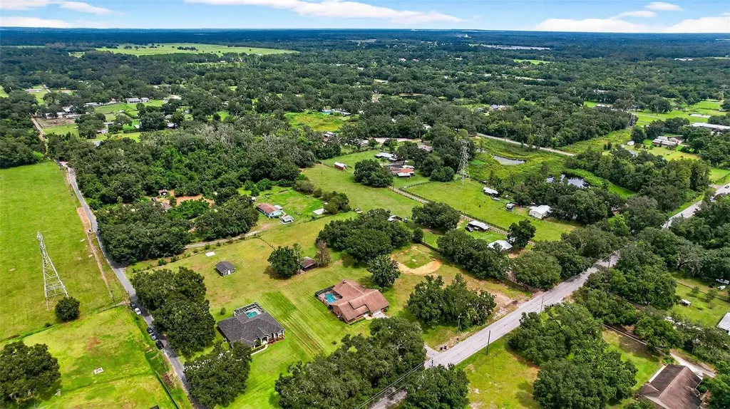 8410 W Knights Griffin Road Plant City FL 33565